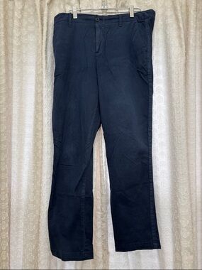 GAP Women’s Navy Straight-Leg Chinos